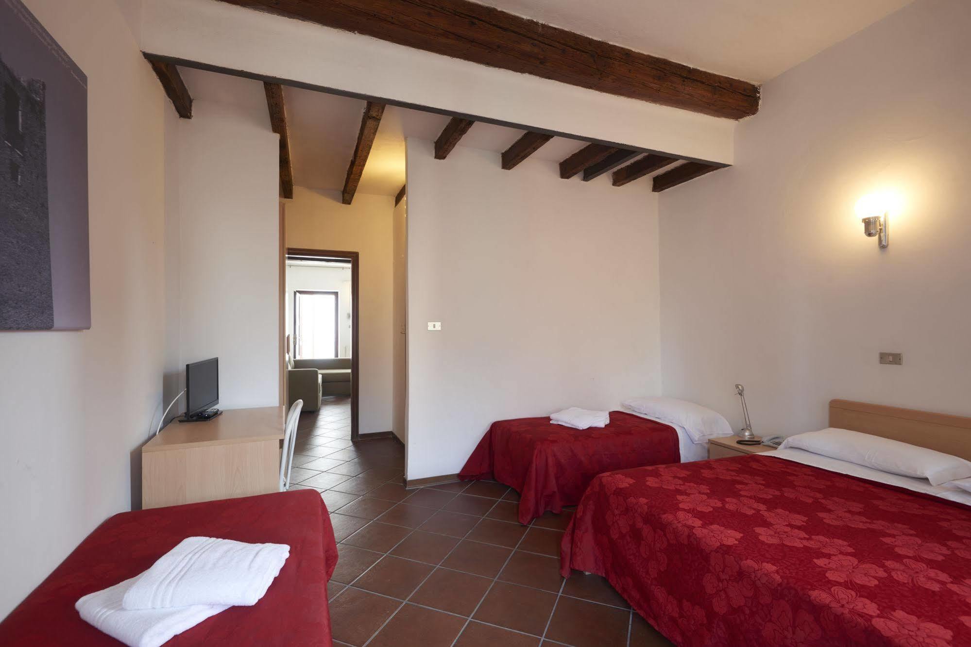 Ca' Tazzoli Hotell Mantova Exteriör bild